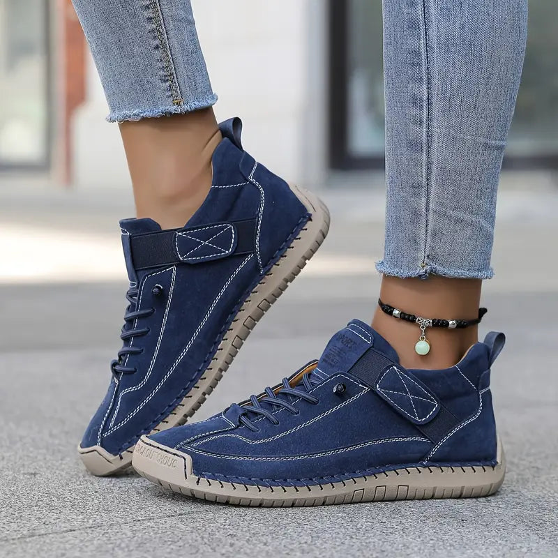 Blue / 13