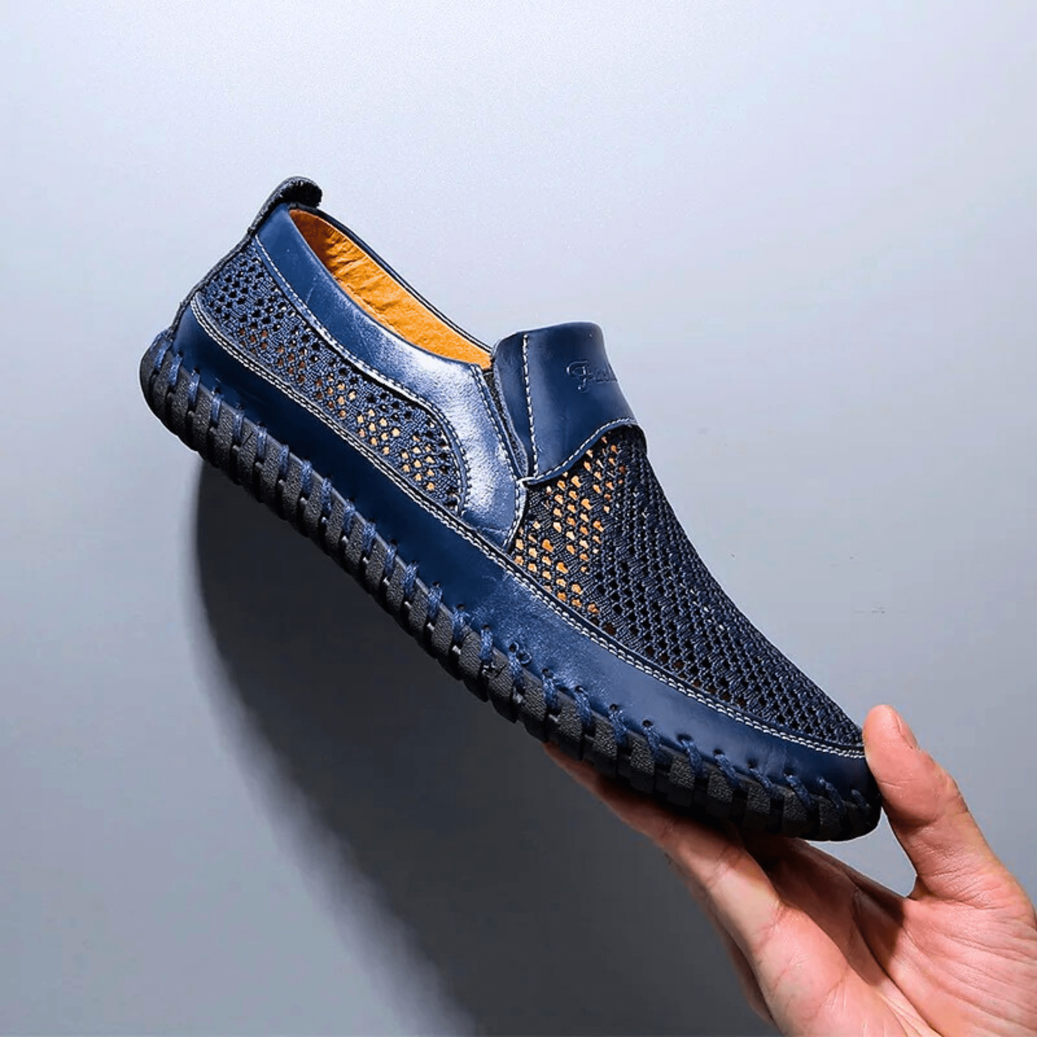 Blue / 15