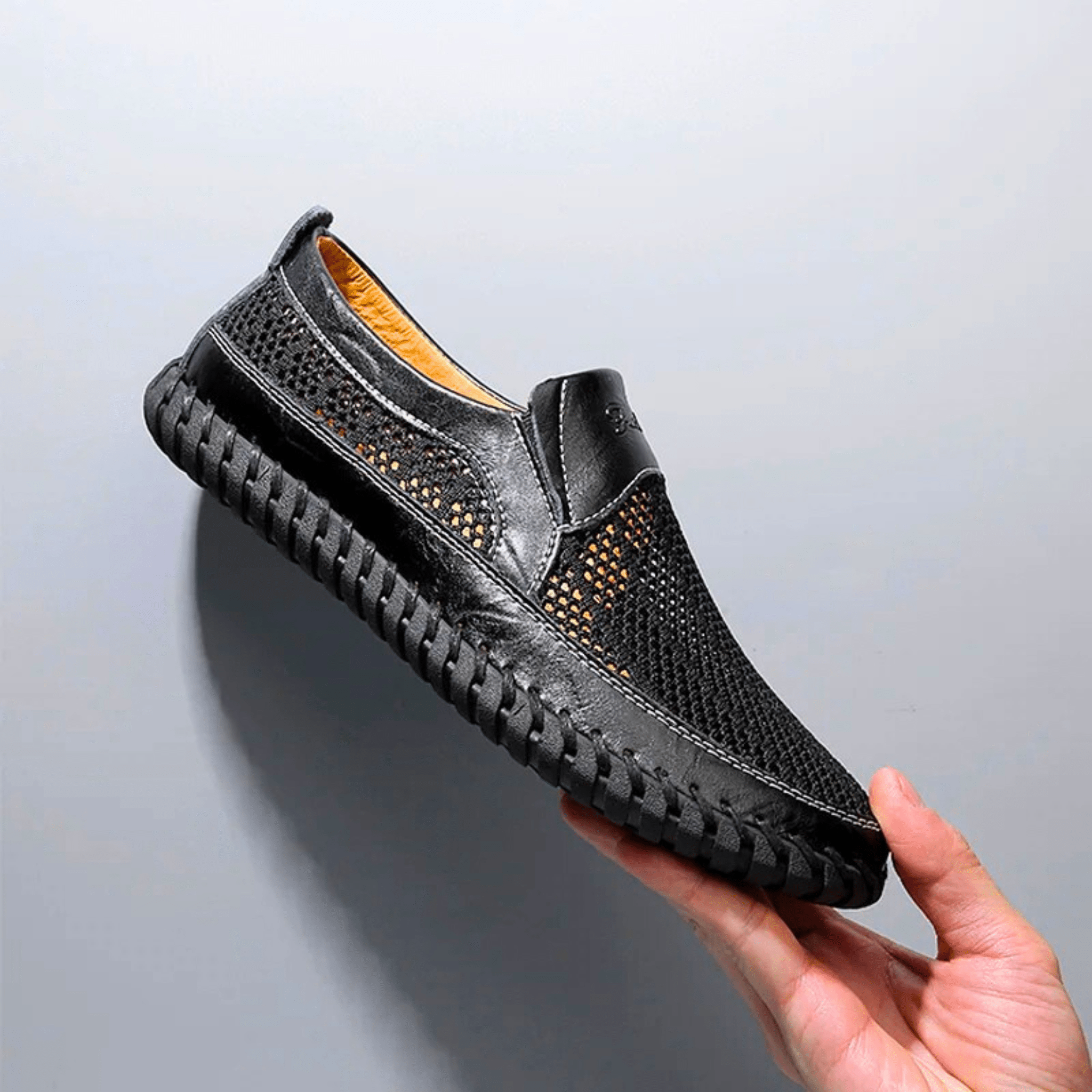 Black / 15